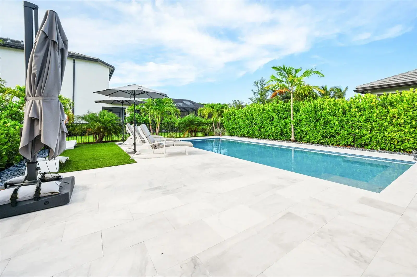 2387 Rollingwood Court, Oakland Park FL 33309