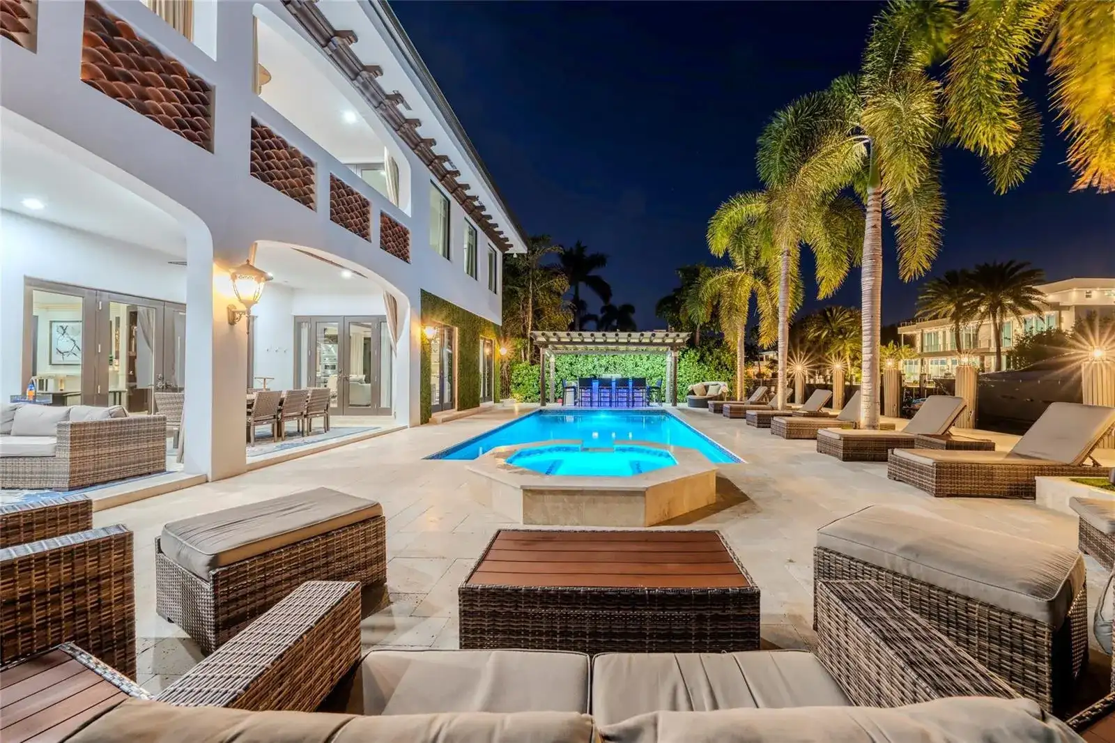 2430 Castilla Isle, Fort Lauderdale FL 33301 photo 5