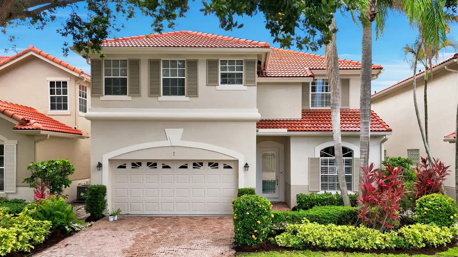 2 Monterey Pointe Drive, Palm Beach Gardens FL 33418