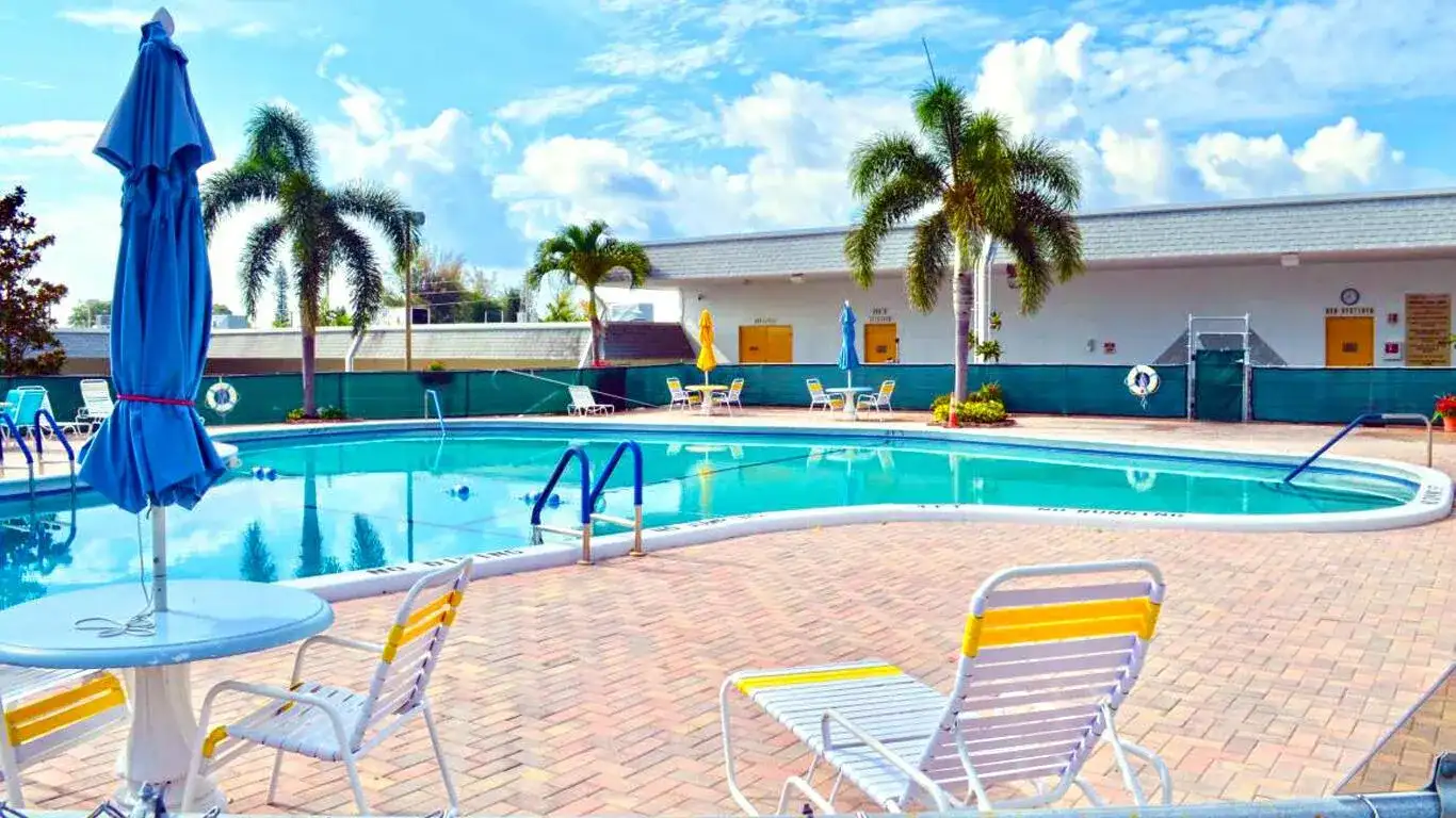 2920 Cynthia Lane # 202, FL 33461 photo 3