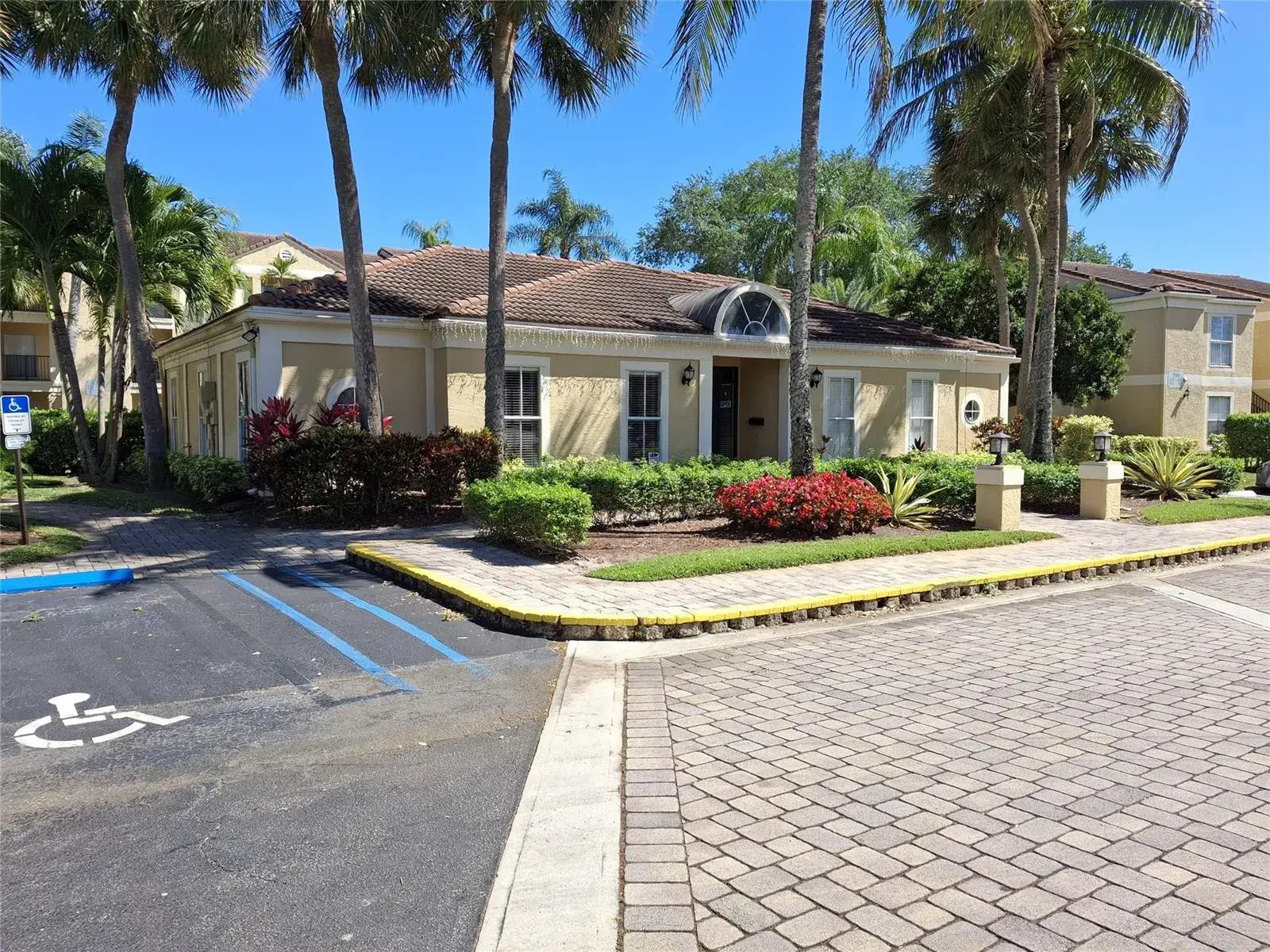 899 Riverside Drive # 613, Coral Springs FL 33071