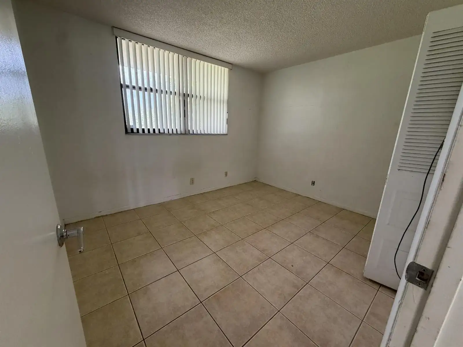 112 Lake Emerald Drive # 203, Oakland Park FL 33309 photo 4