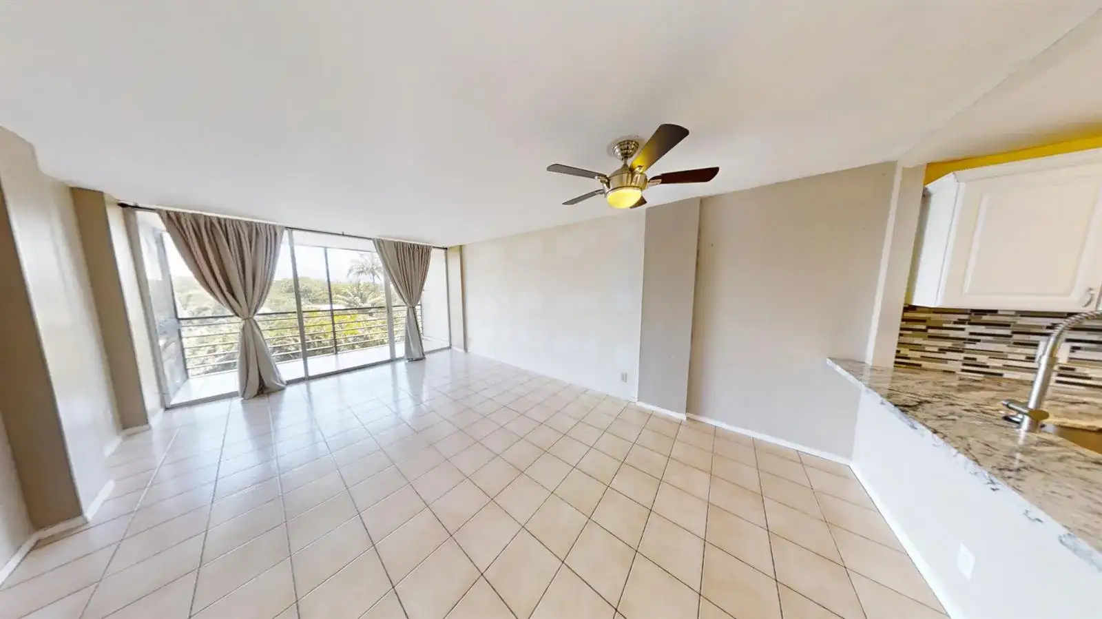 108 Royal Park Drive Unit 4E, Oakland Park FL 33309 photo 3