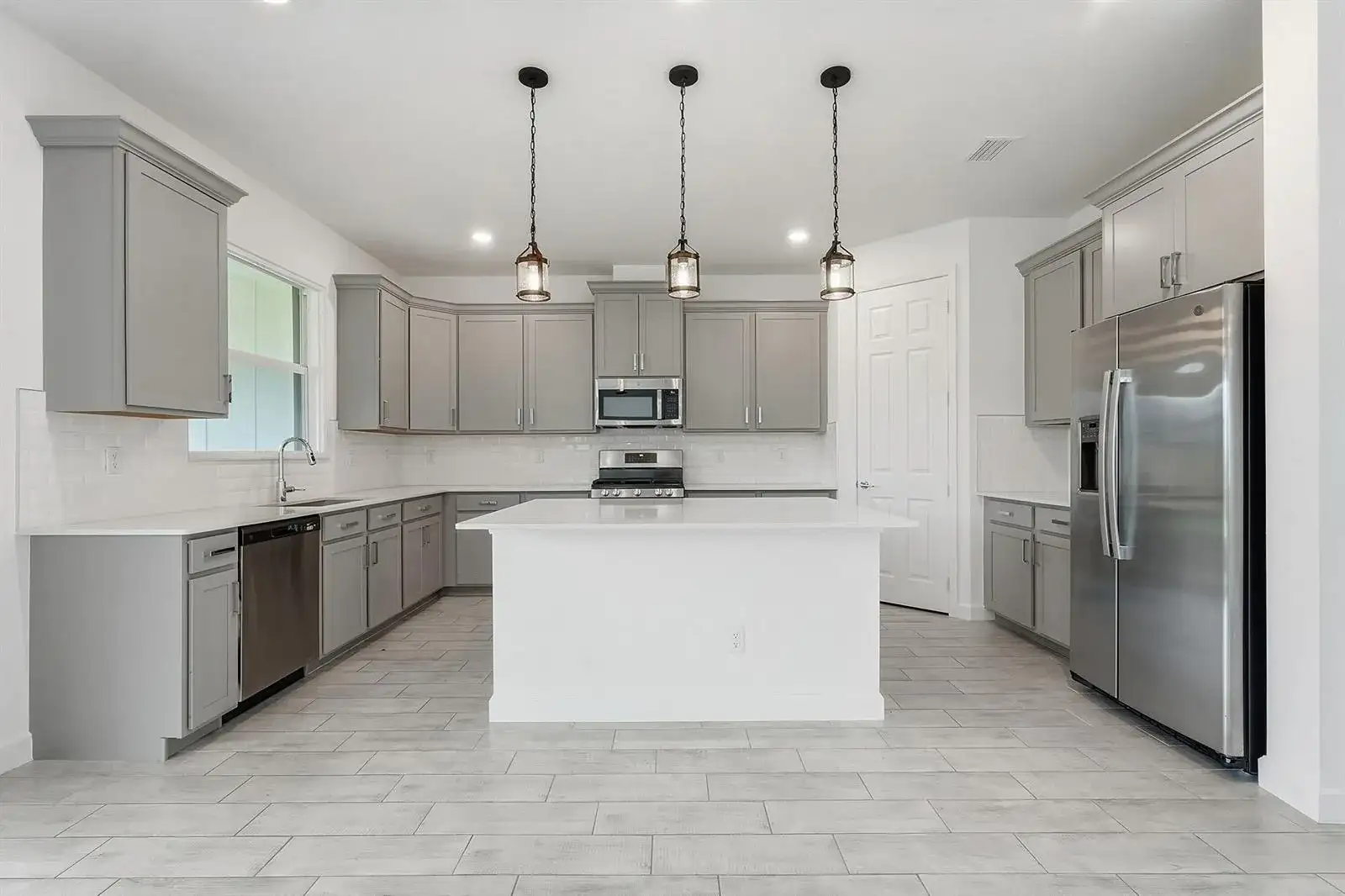 1261 Deer Hvn Drive, Loxahatchee FL 33470 photo 2