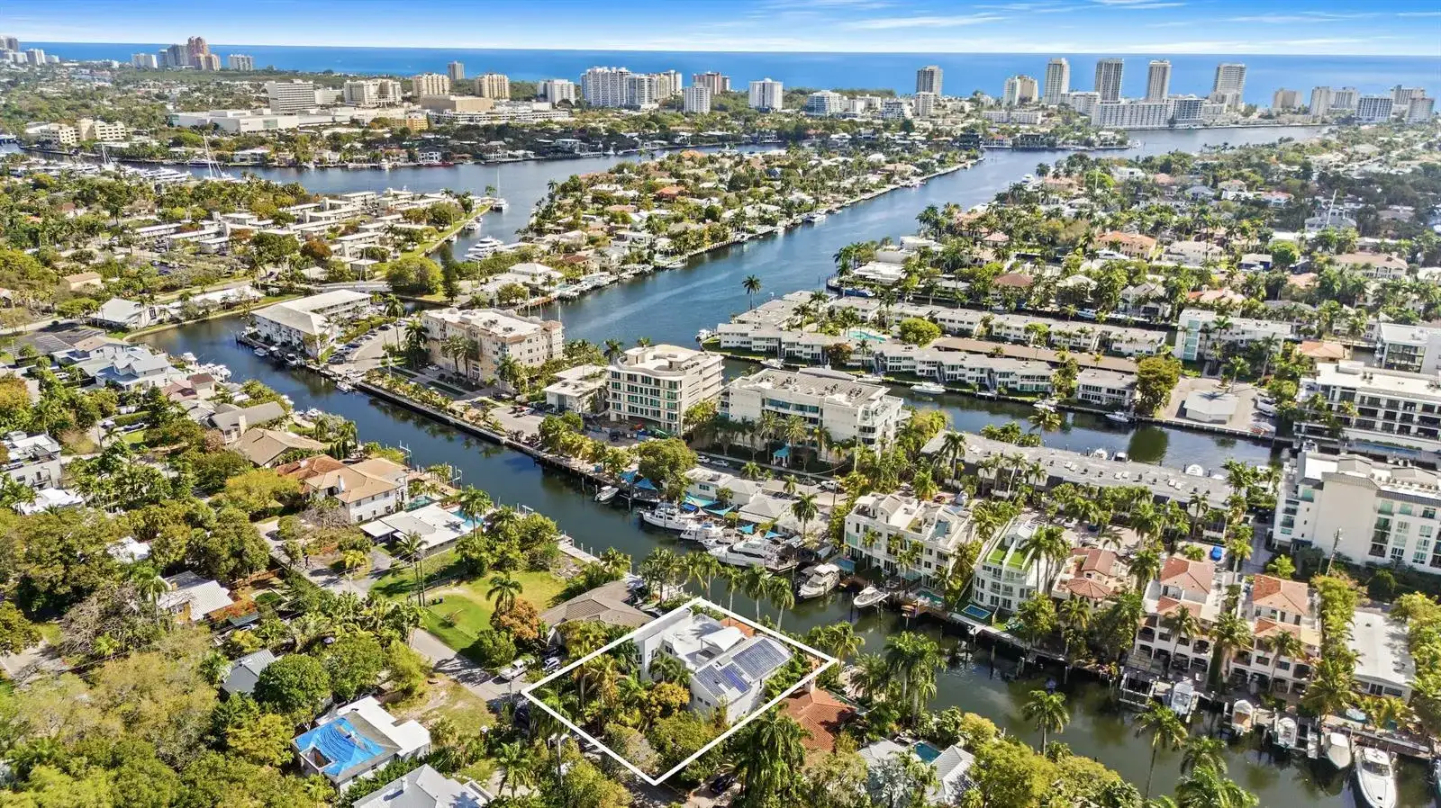 450 Victoria Terrace, Fort Lauderdale FL 33301 photo 2