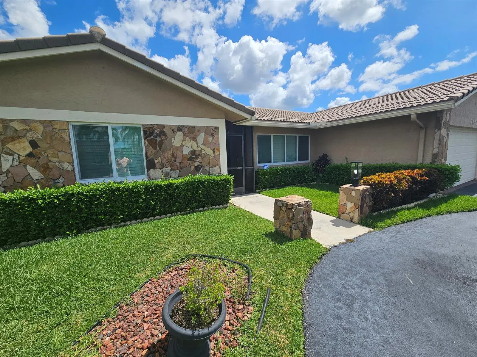 7621 NW 23rd Street, Margate FL 33063