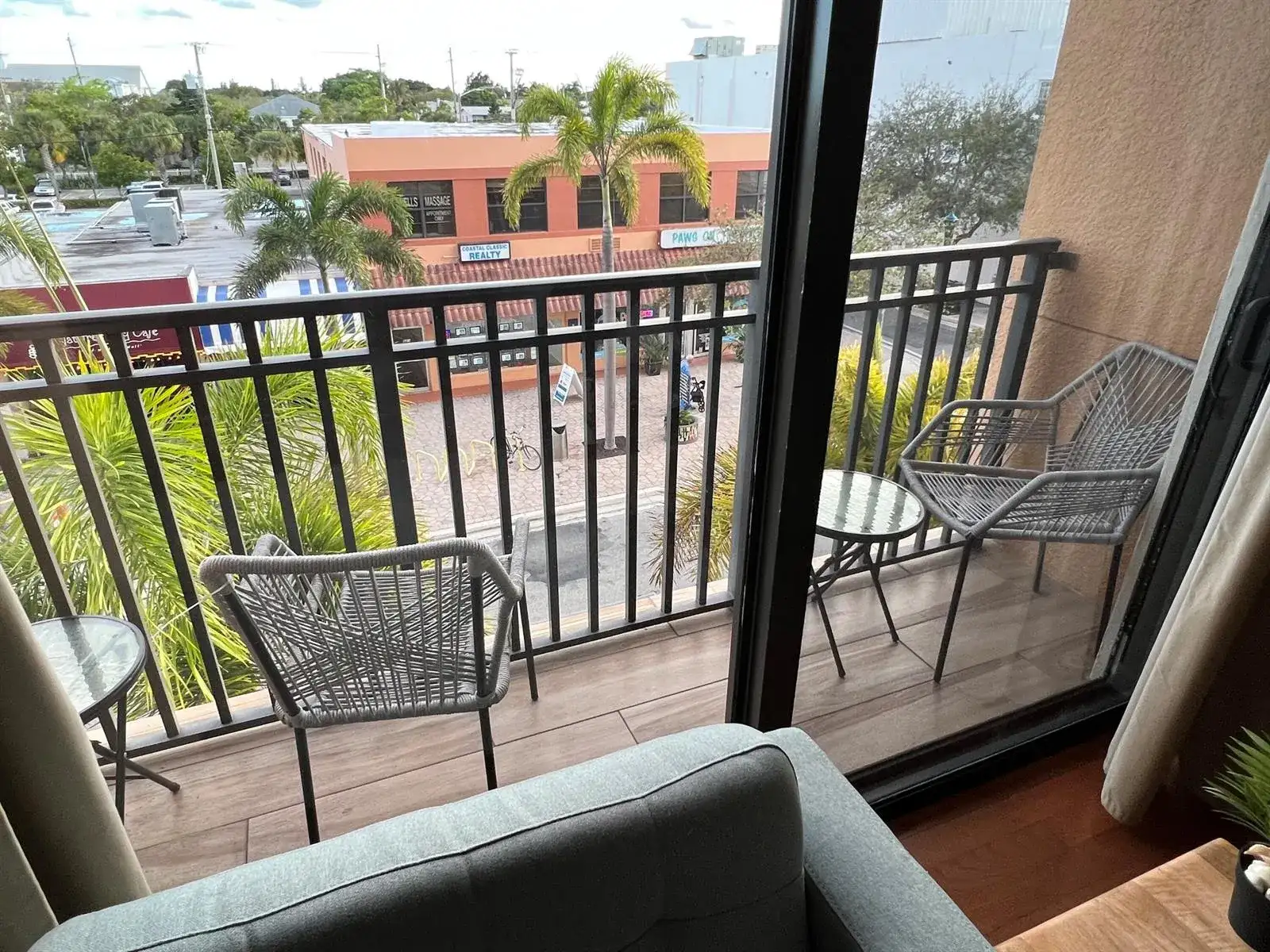 511 Lucerne Avenue # 316, FL 33460 photo 2