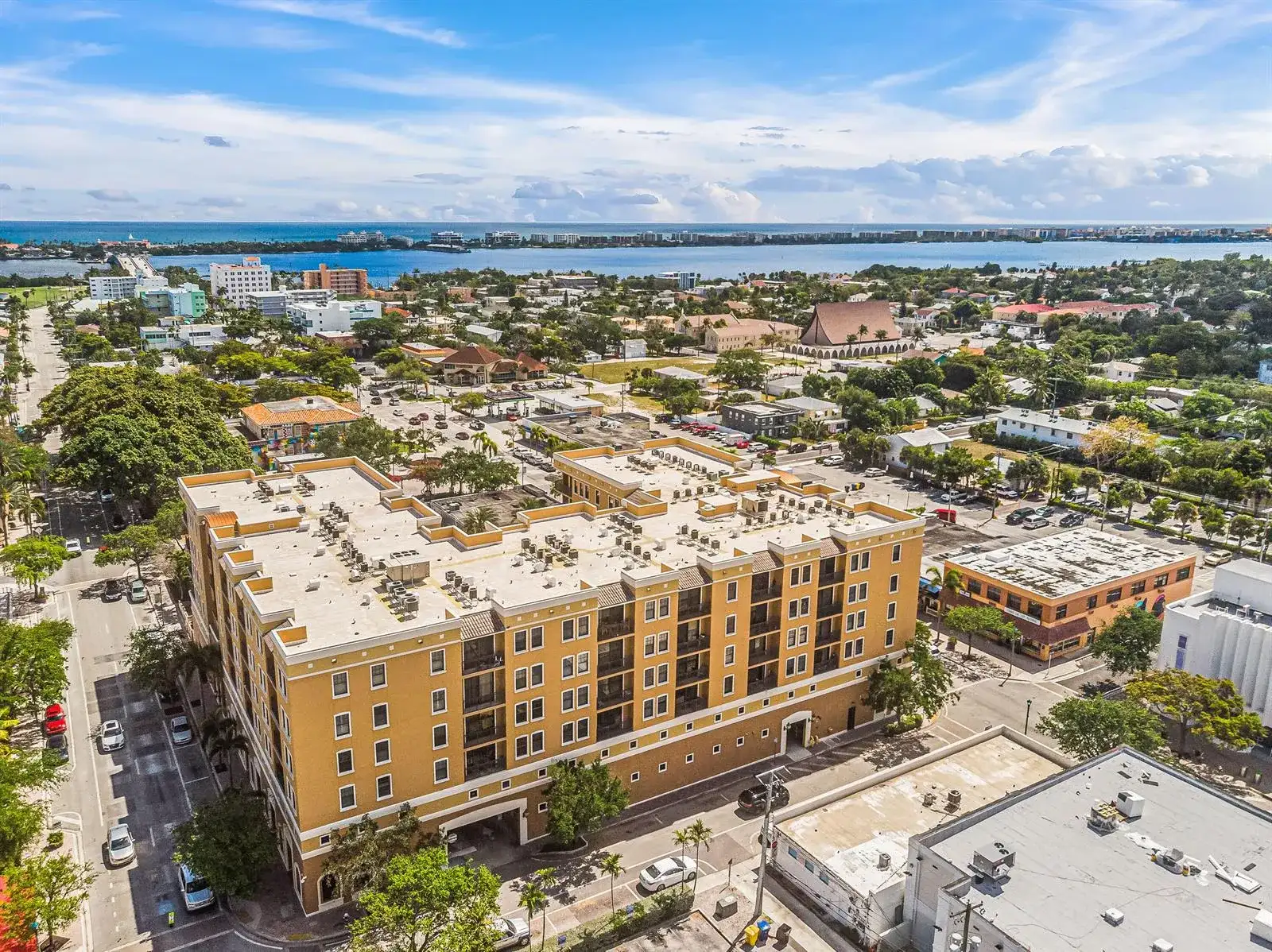 511 Lucerne Avenue # 316, FL 33460 photo 5