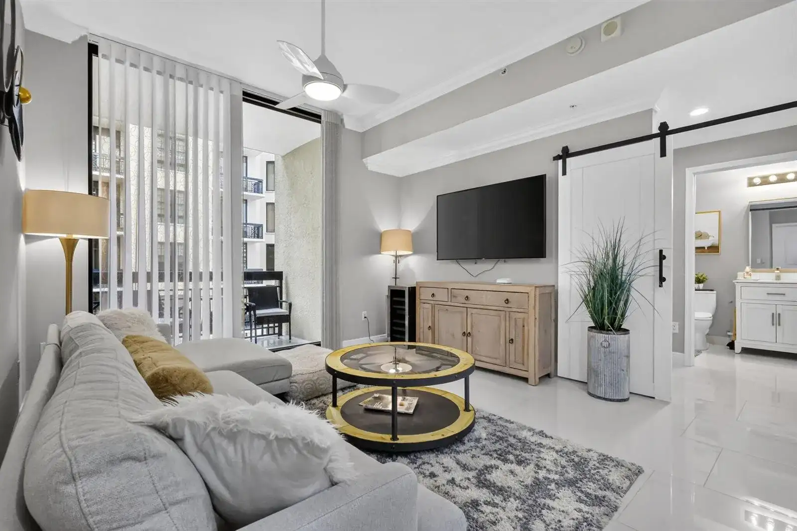 701 S Olive Avenue # 1205, West Palm Beach FL 33401 photo 2