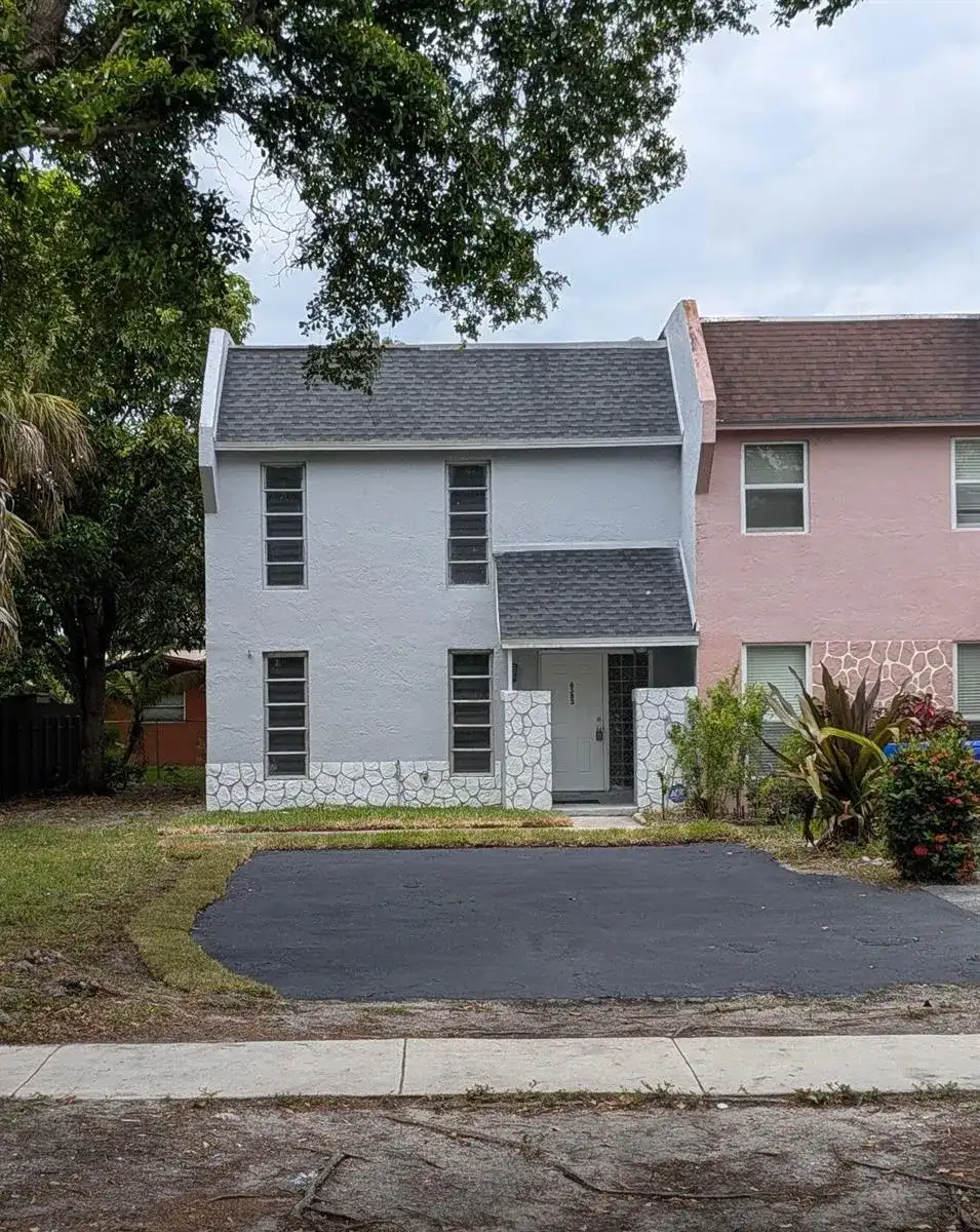6583 Boulevard Of Champions, North Lauderdale FL 33068 photo 3