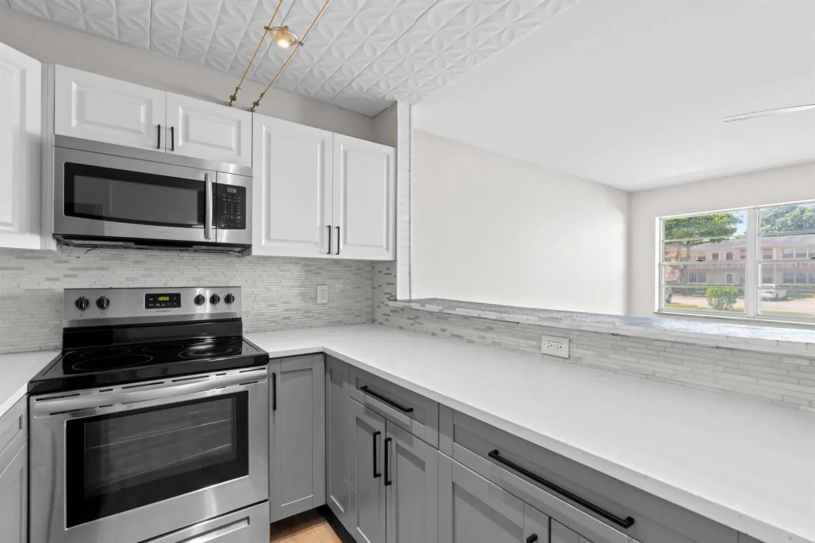 228 Camden J, West Palm Beach FL 33417