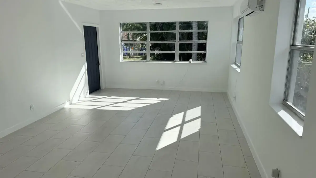 2745 Funston Street, Hollywood FL 33020