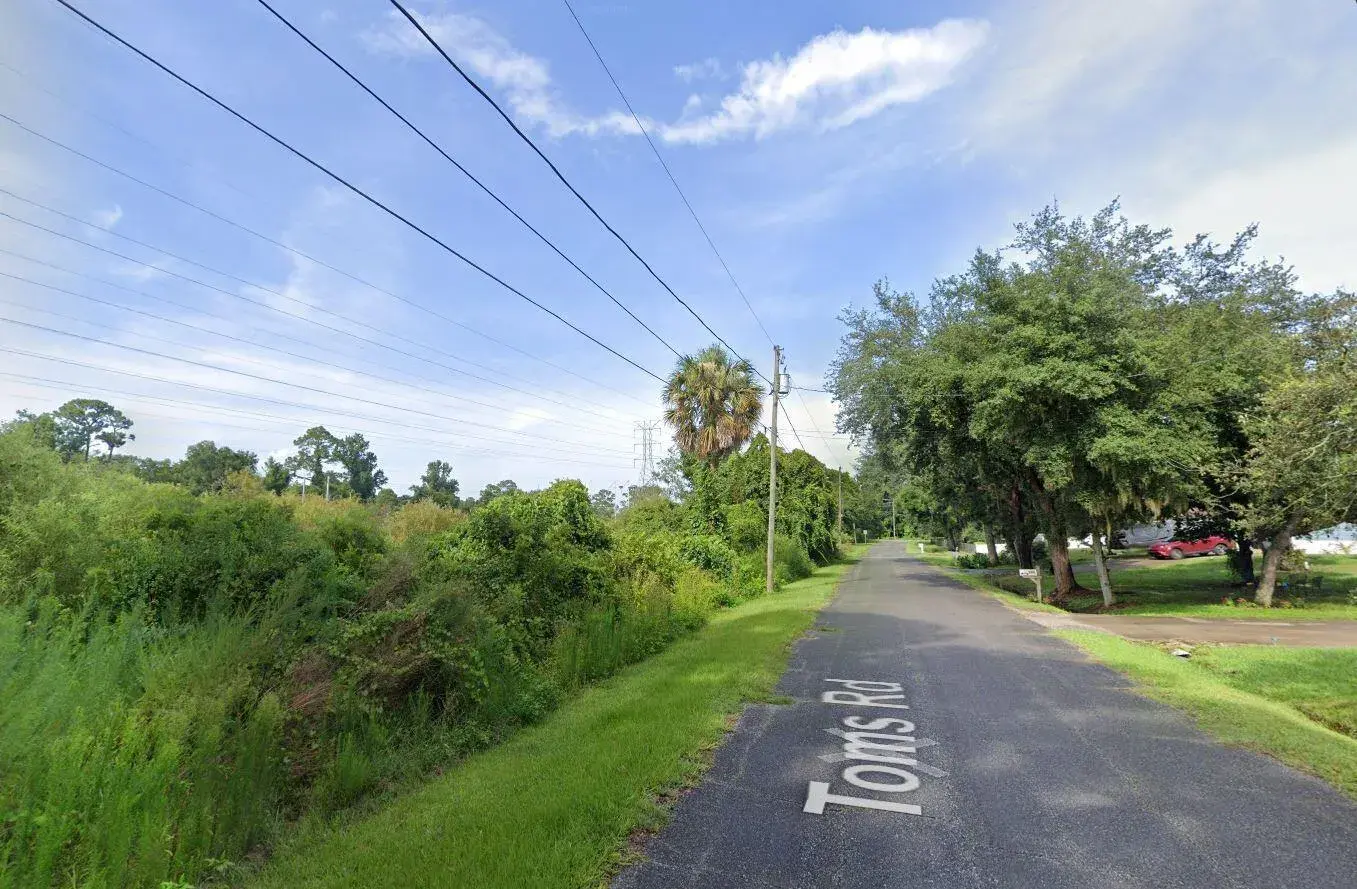 266 Toms Road, FL 32713