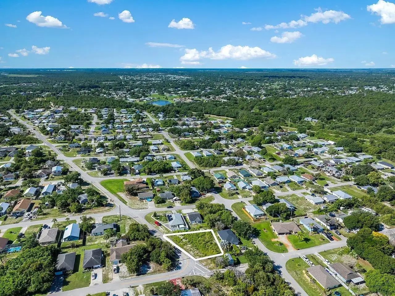 1325 2nd Road SW, Vero Beach FL 32962 photo 2