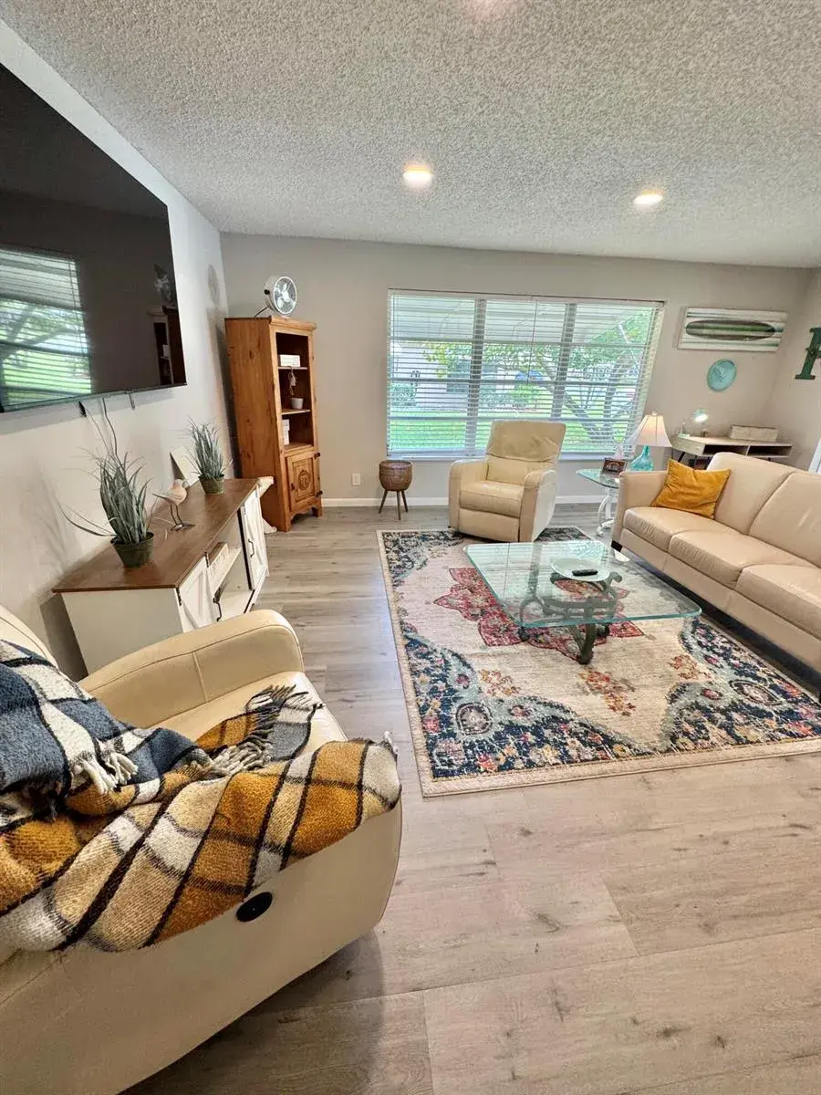 1342 High Point Way SE # D, Delray Beach FL 33445