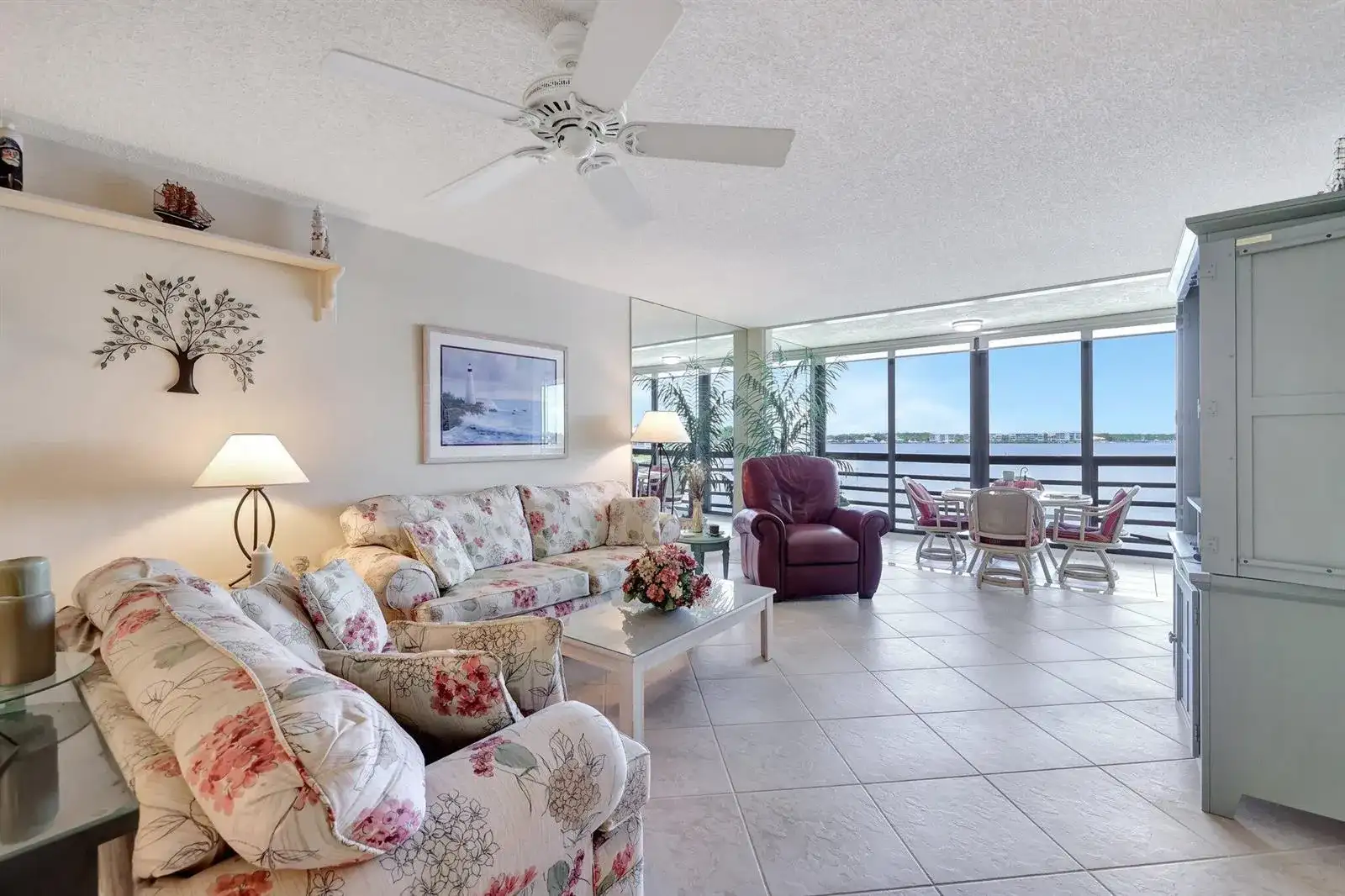 1950 SW Palm City Road # 304, Stuart FL 34994 photo 3