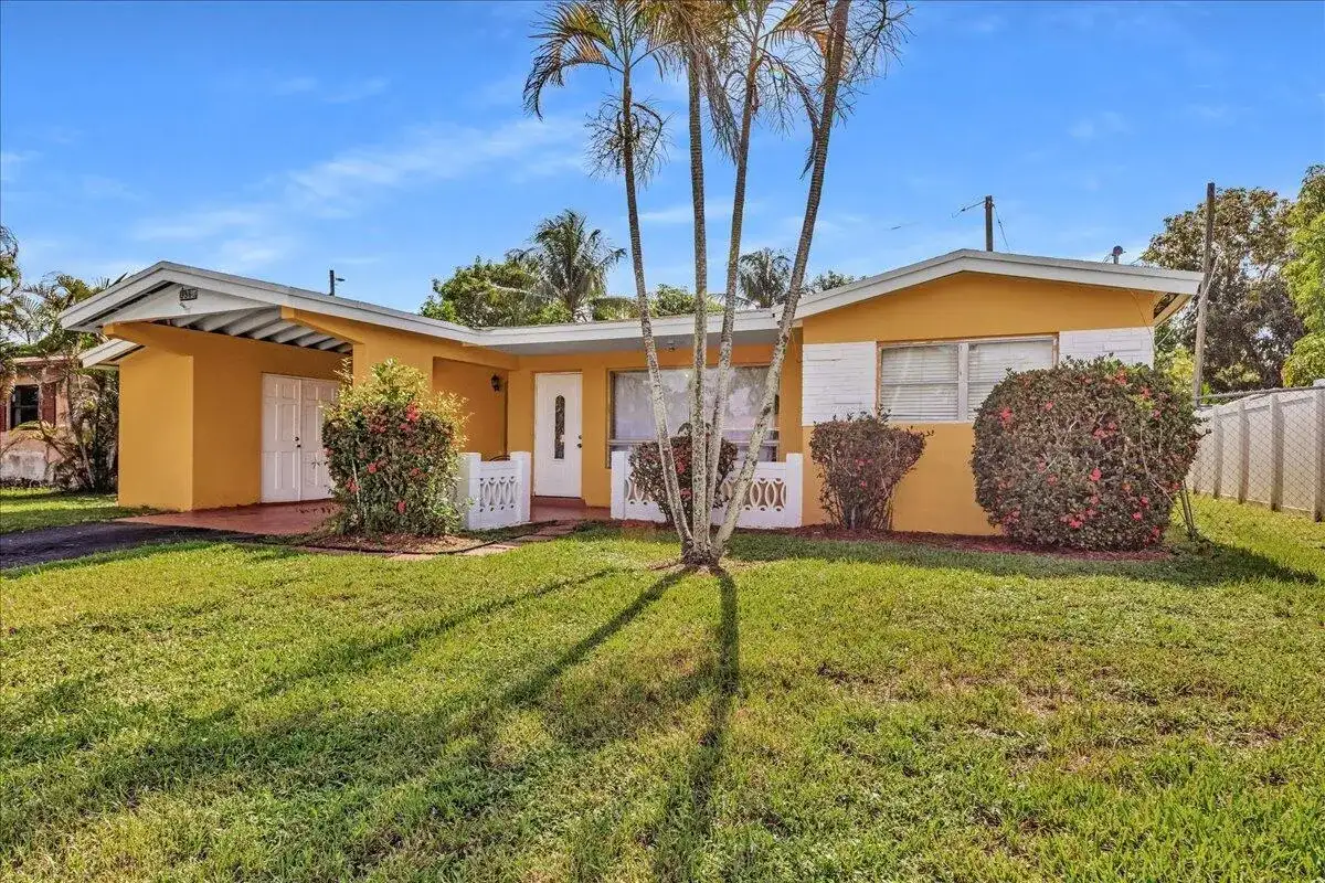 3560 NW 34th Way, Lauderdale Lakes FL 33309 photo 4