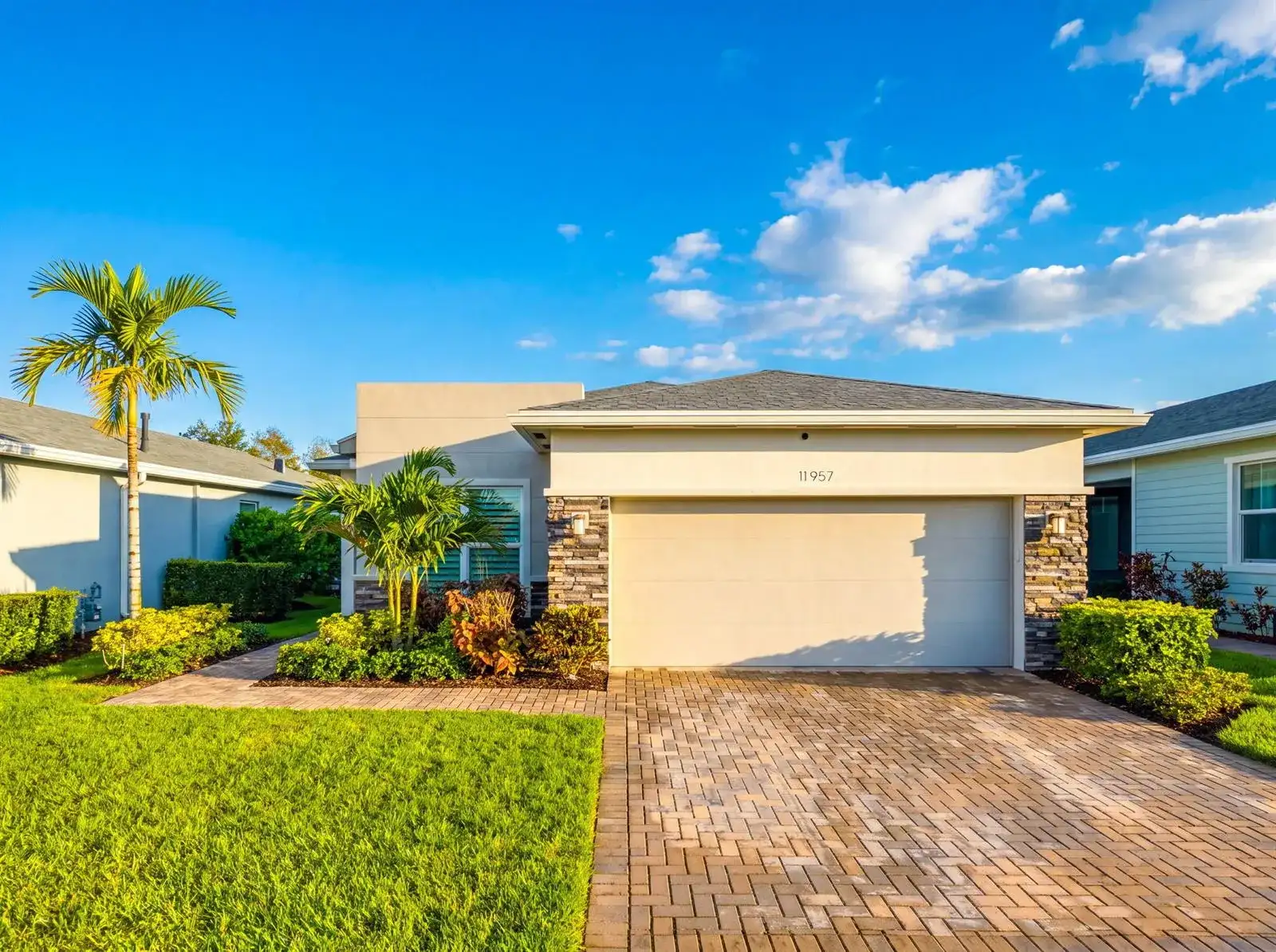 11957 SW Lyra Drive, Port St. Lucie FL 34987 photo 2