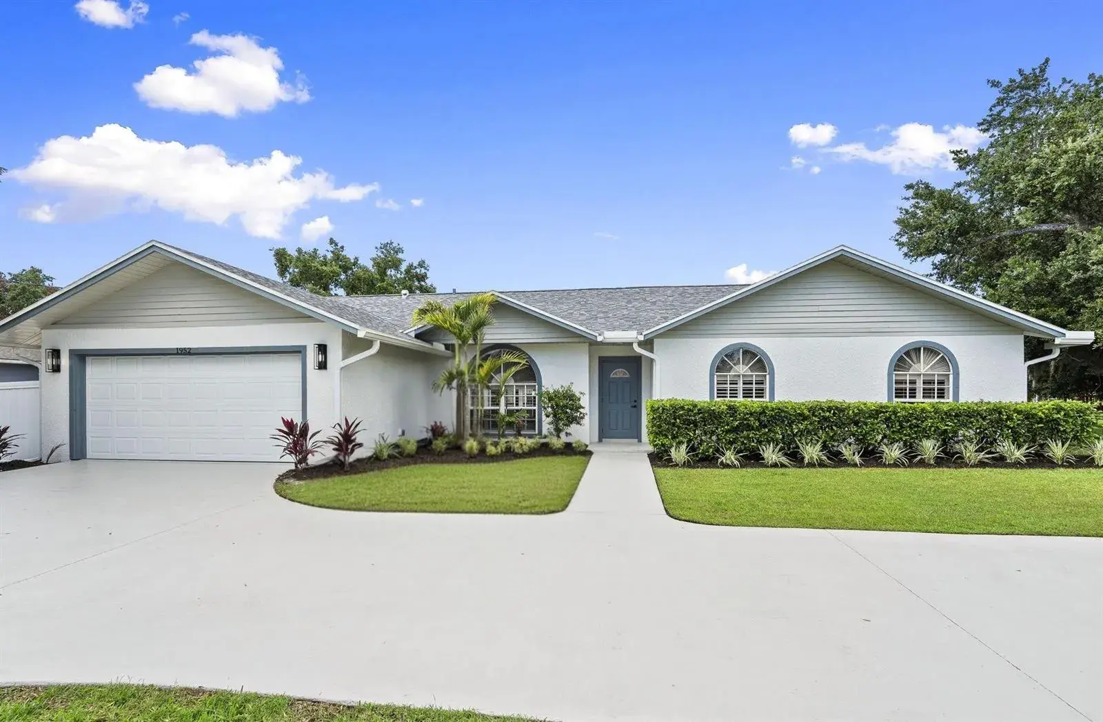 1952 SW Import Drive, Port St. Lucie FL 34953