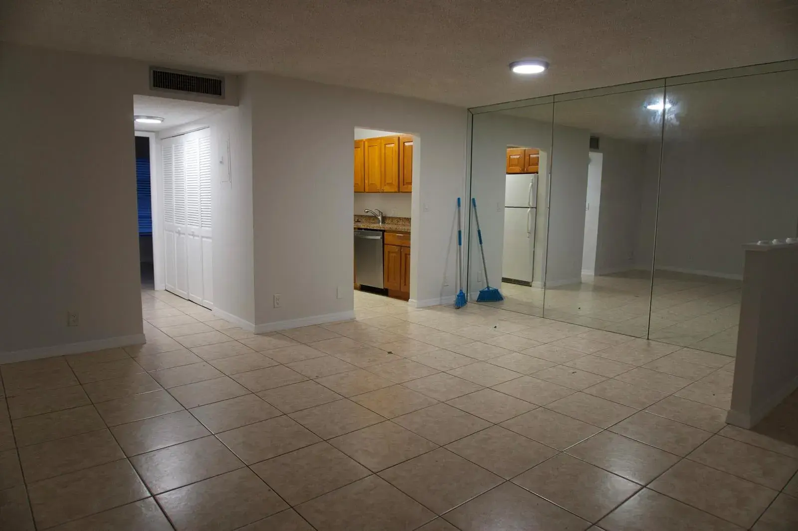 2840 NE 14th St Street # 212a, Pompano Beach FL 33062