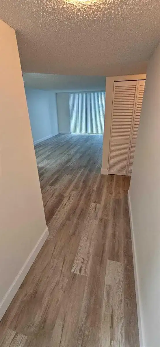 118 Lake Emerald Drive # 107, Oakland Park FL 33309 photo 3