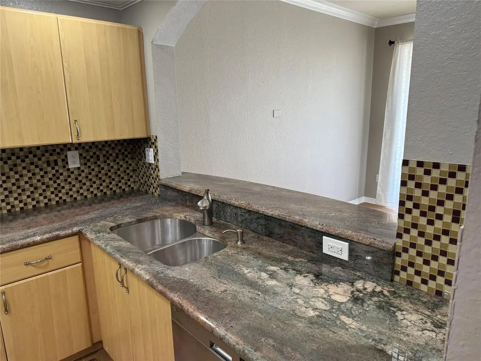 8930 W Flagler Street # 215, Miami FL 33174