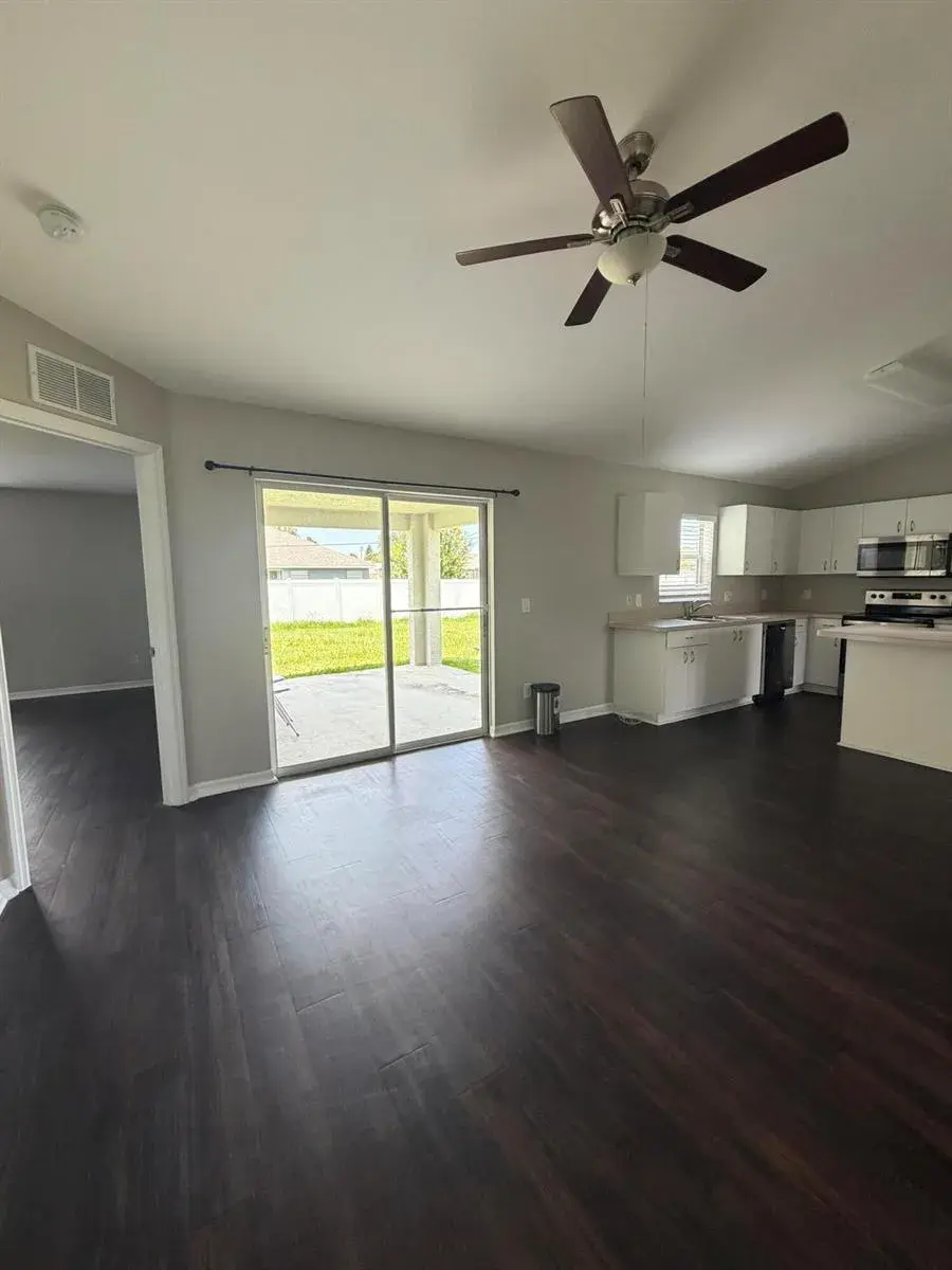581 NW Goldcoast Avenue, Port St. Lucie FL 34983
