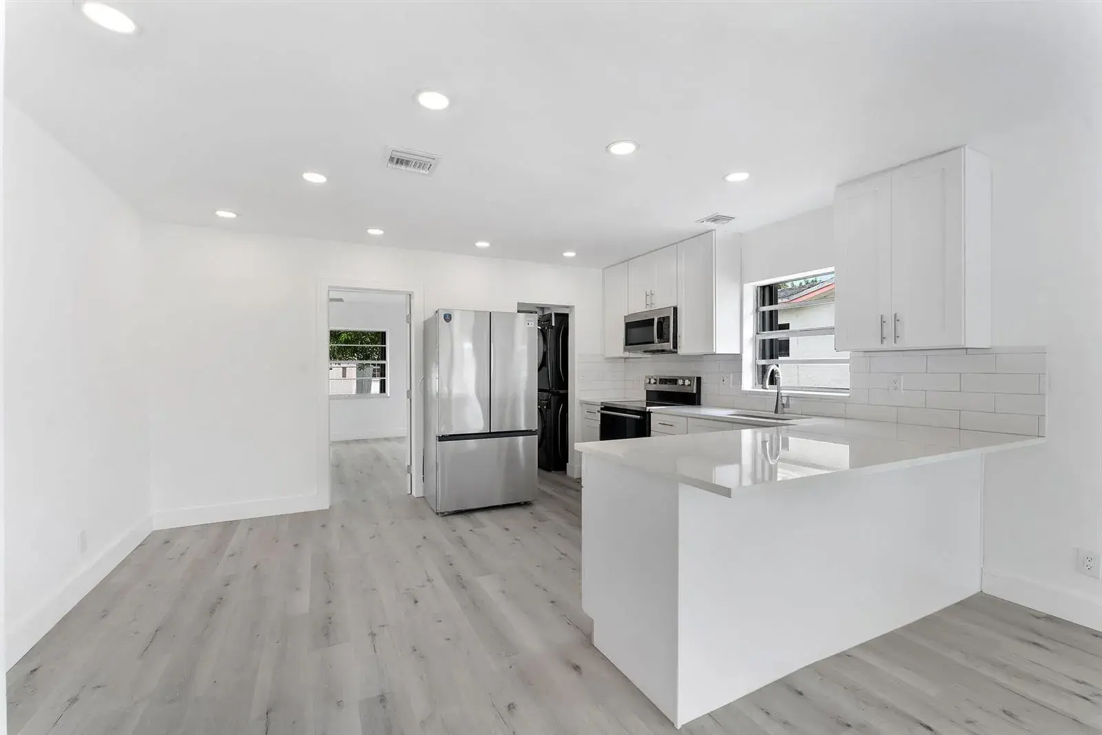 488 NW 2nd Terrace, Deerfield Beach FL 33441