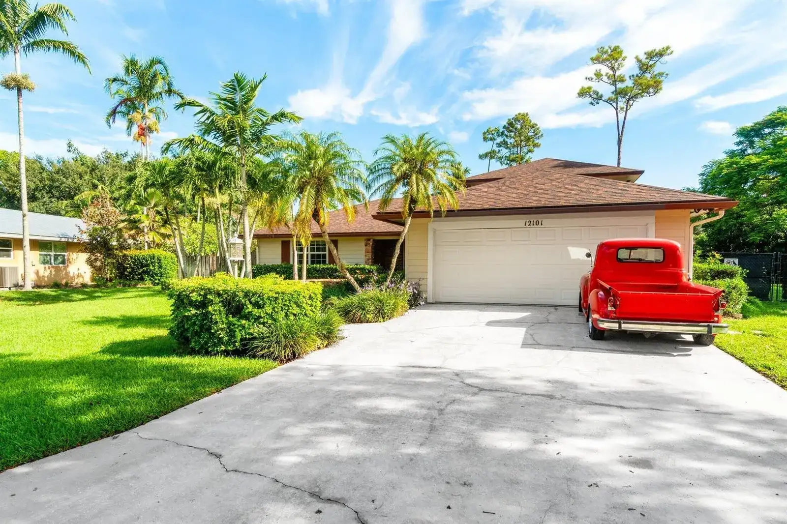 12101 Tumbleweed Court, Wellington FL 33414 photo 2