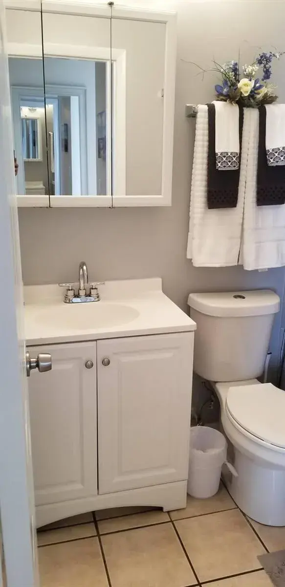 864 SE Festivo Court, Port St. Lucie FL 34983