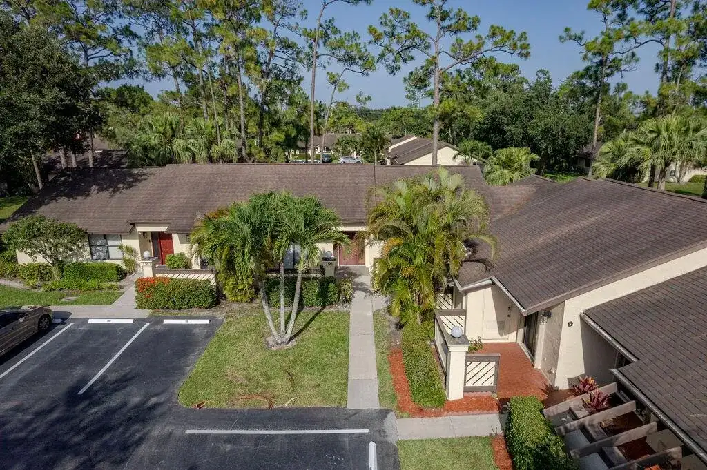 191 Mastic Tree Court, Royal Palm Beach FL 33411 photo 2