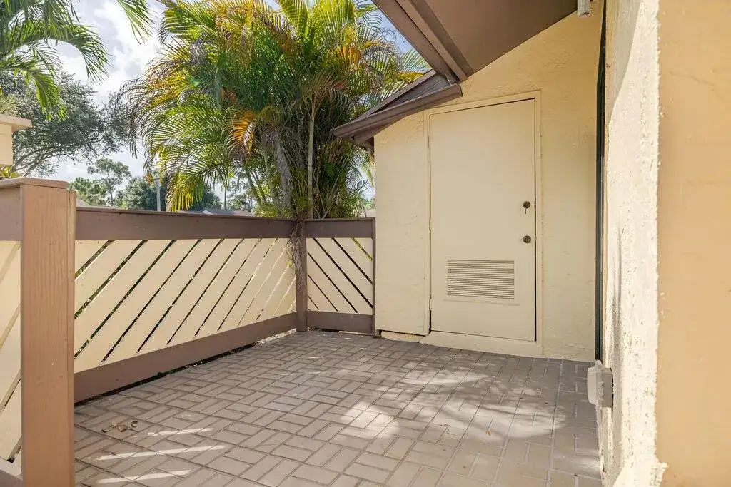 191 Mastic Tree Court, Royal Palm Beach FL 33411 photo 5