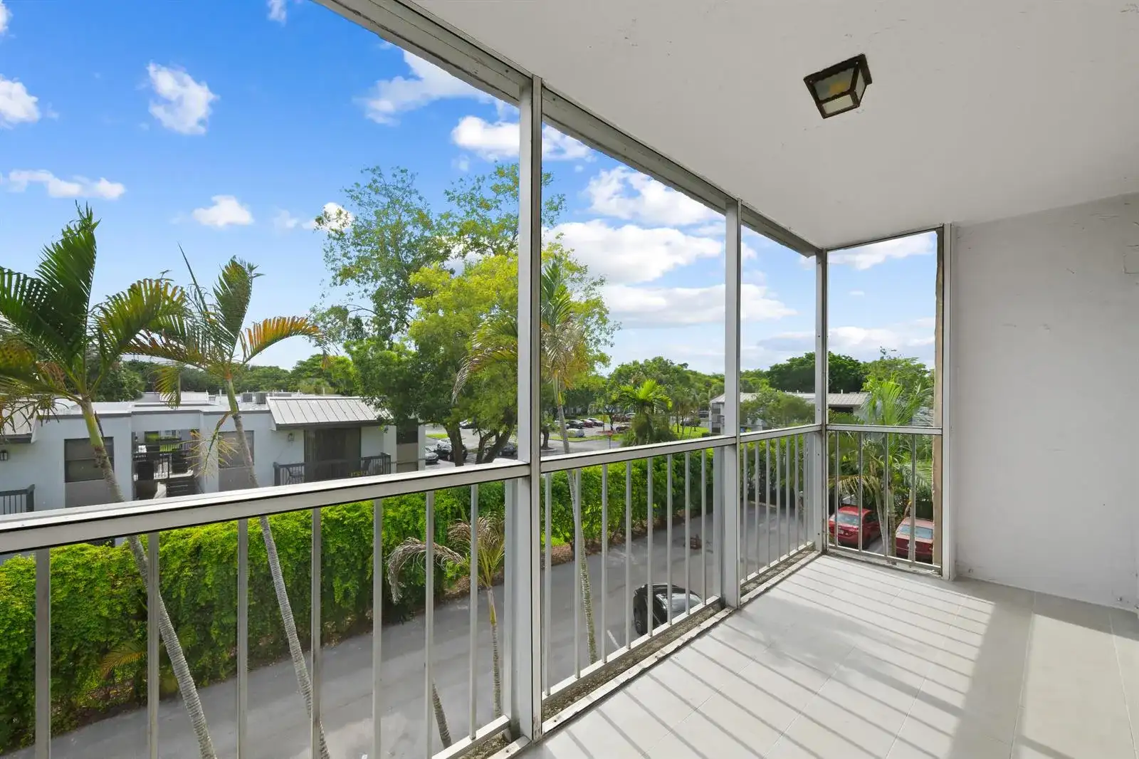 483 N Pine Island Road # C304, Plantation FL 33324 photo 4
