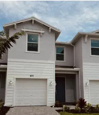 671 SE Lake Falls Street, Port St. Lucie FL 34984