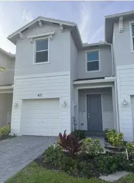 671 SE Lake Falls Street, Port St. Lucie FL 34984