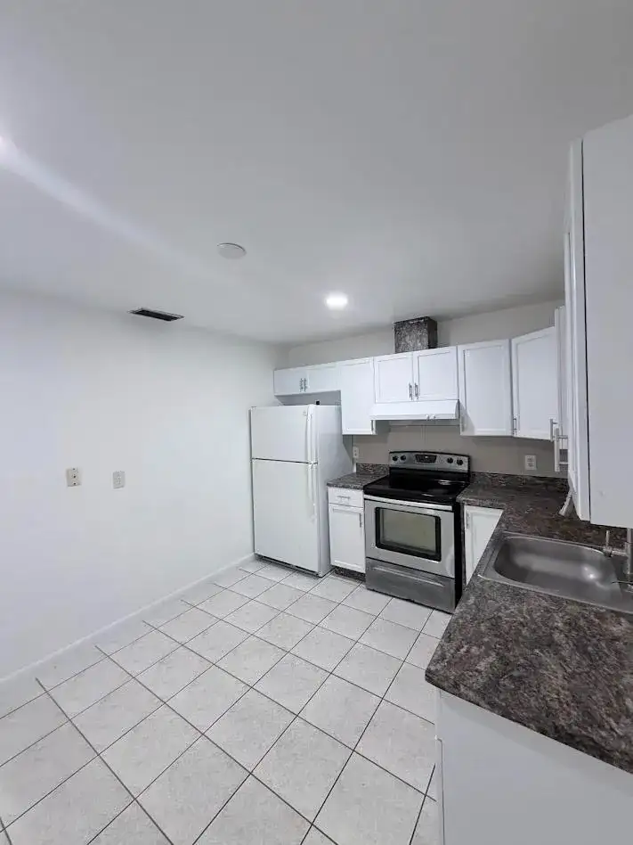 5899 Mango Road, West Palm Beach FL 33413 photo 3
