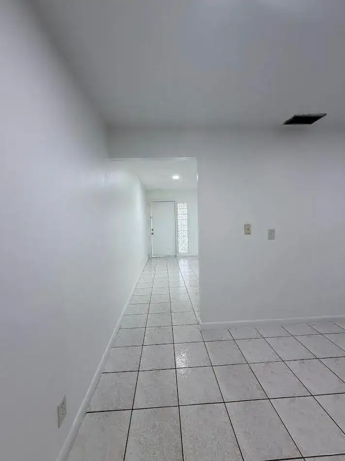 5899 Mango Road, West Palm Beach FL 33413 photo 5