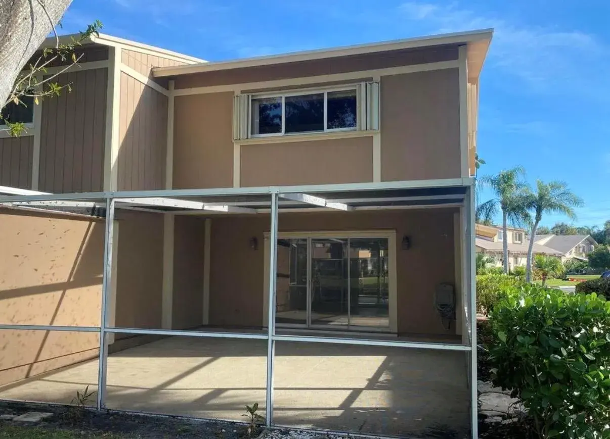 371 Maplecrest Circle, Jupiter FL 33458