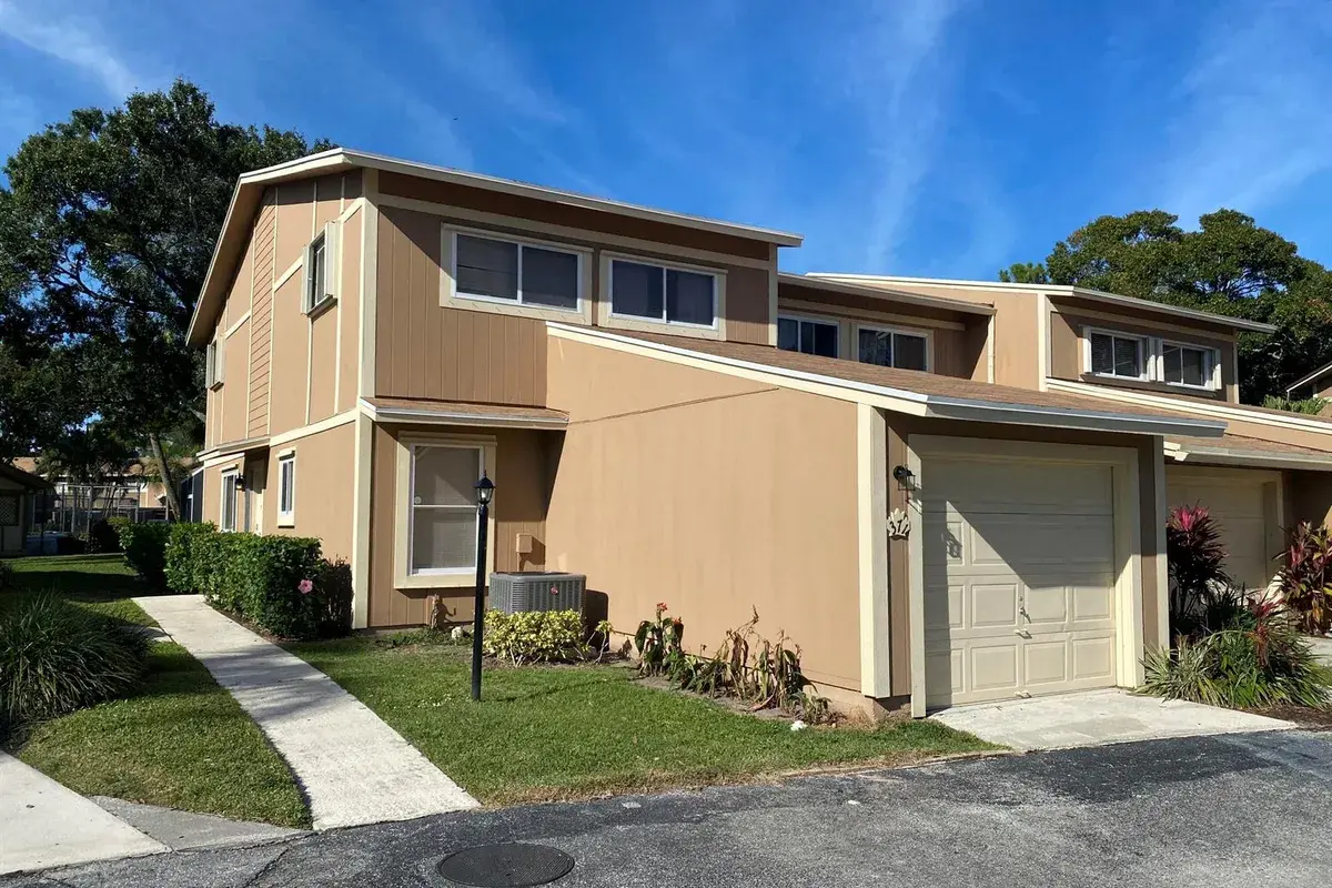 371 Maplecrest Circle, Jupiter FL 33458