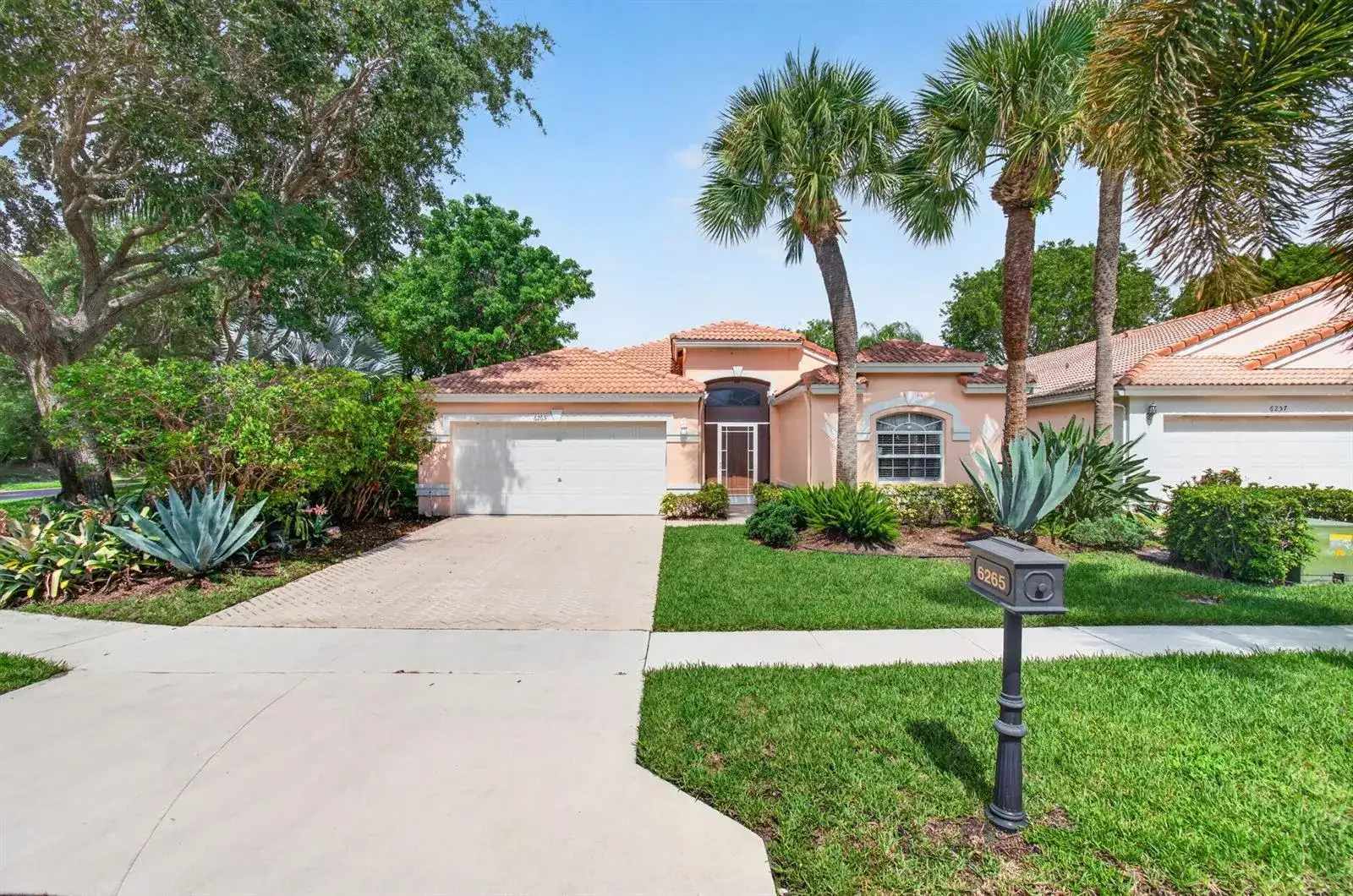 6265 Coral Reef Terrace, Boynton Beach FL 33437 photo 2