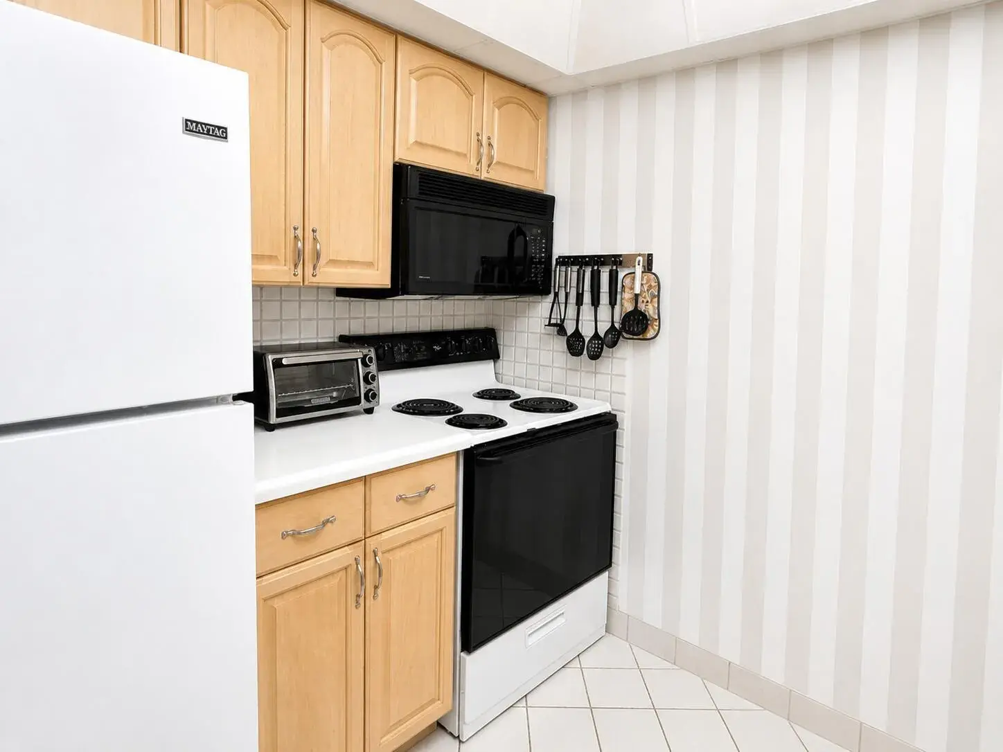 4501 S Ocean Boulevard # D4, South Palm Beach FL 33480