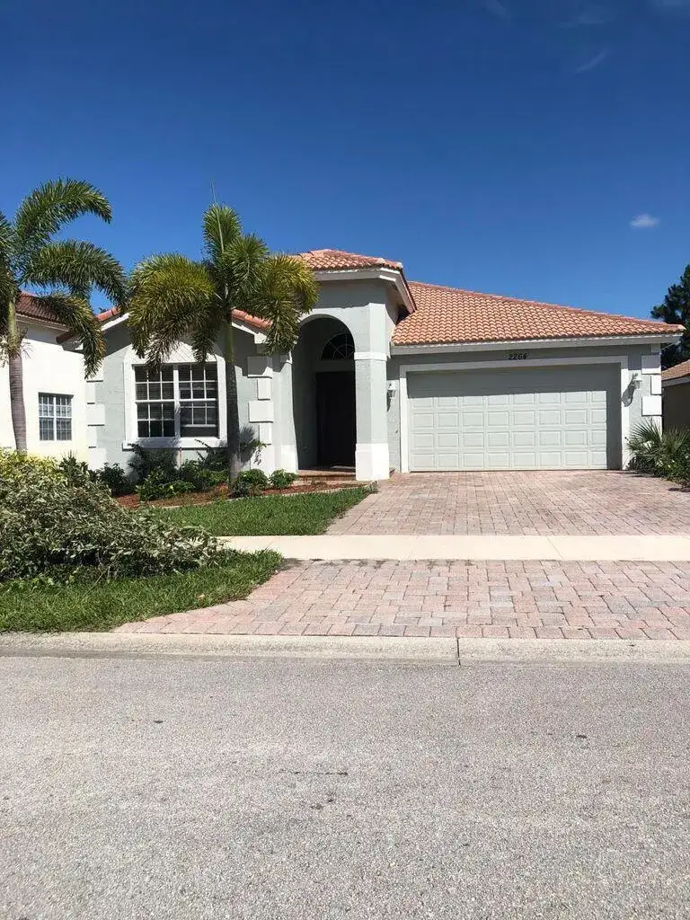 2264 Newport Isles Boulevard, Port St. Lucie FL 34953