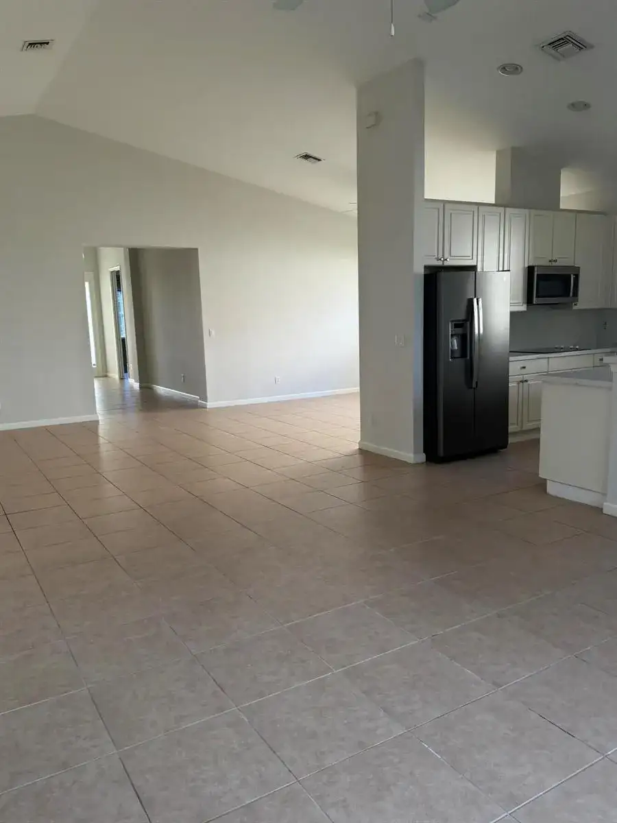 2264 Newport Isles Boulevard, Port St. Lucie FL 34953 photo 5