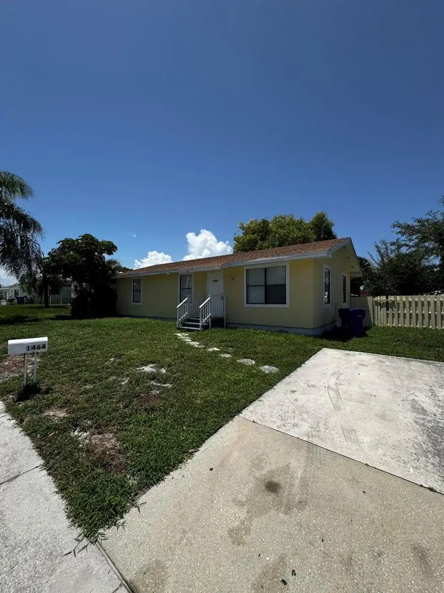 1464 W 32nd Street, Riviera Beach FL 33404