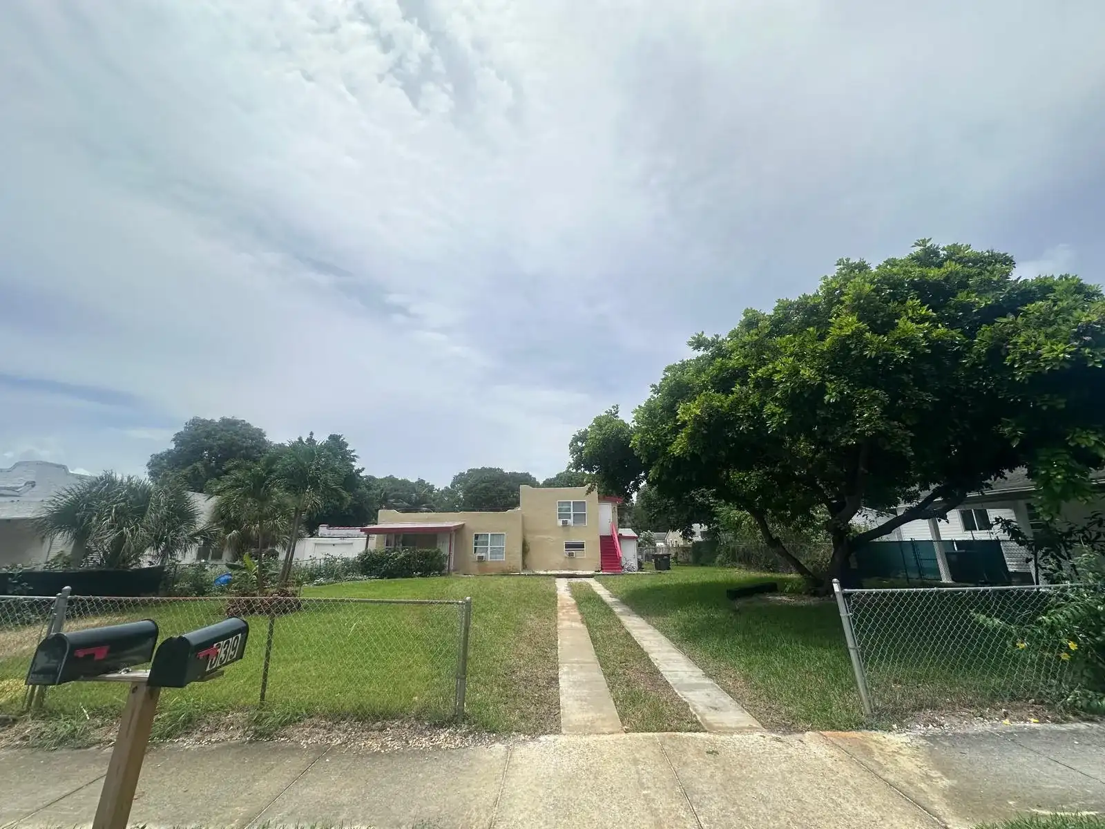 637 46th Street, West Palm Beach FL 33407