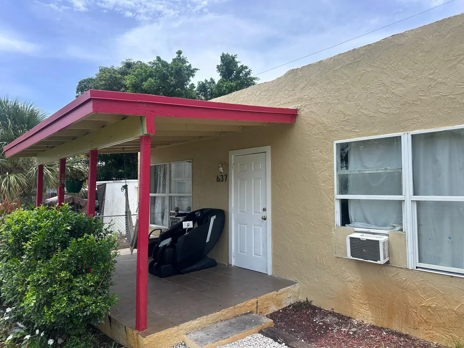 637 46th Street, West Palm Beach FL 33407