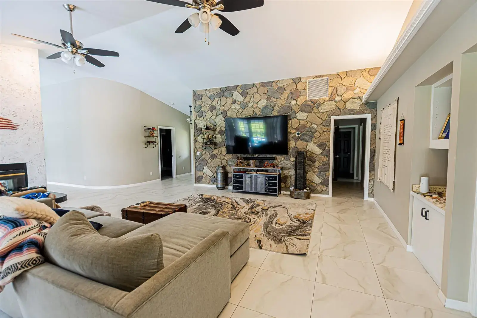 1282 SW Bent Pine Cove, Port St. Lucie FL 34986
