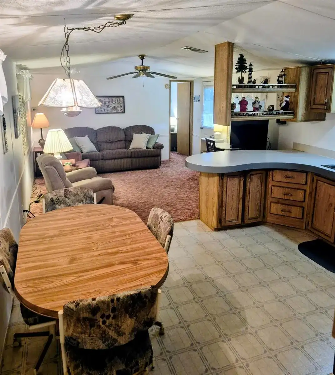 1066 Peach Lane, Okeechobee FL 34974