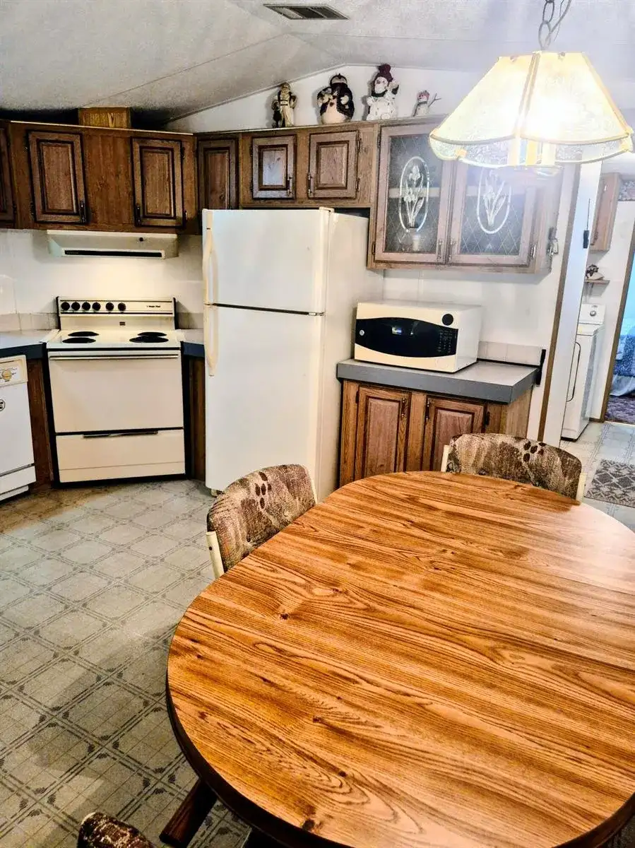 1066 Peach Lane, Okeechobee FL 34974 photo 3