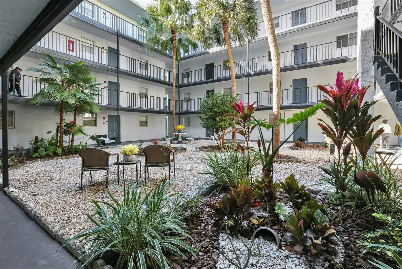 2800 Somerset Drive # 418j, Lauderdale Lakes FL 33311